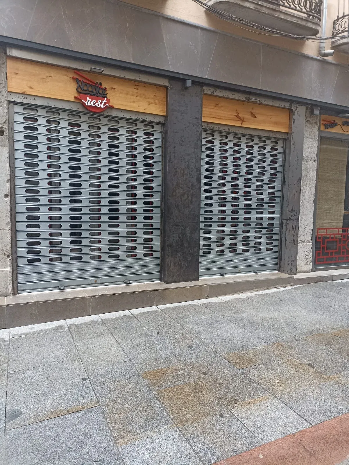 AUTOMATISMOS NEVADA PUERTAS AUTOMÁTICAS